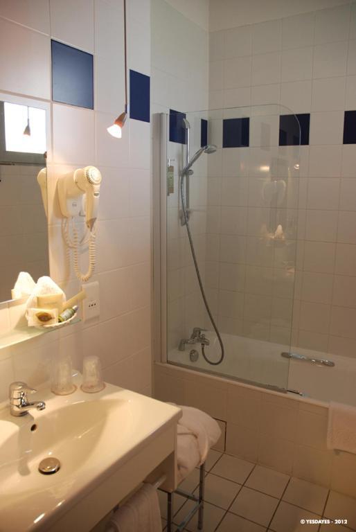 Hotel Savoie Leman Thonon-les-Bains Zimmer foto